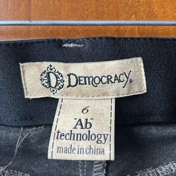 Ladies Democracy Pants - Picture 6 of 11